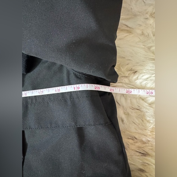 Canada Goose Women's Gabriola parka Size S in Black Style 5806L - Picture 7 of 7